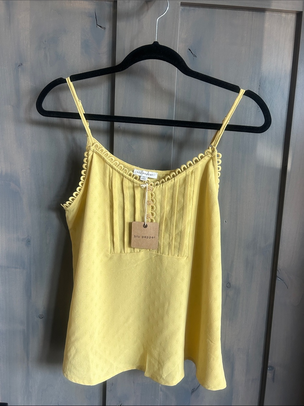 NWT Blu Pepper Butter Yellow Textured Pintuck Cami Tank Top